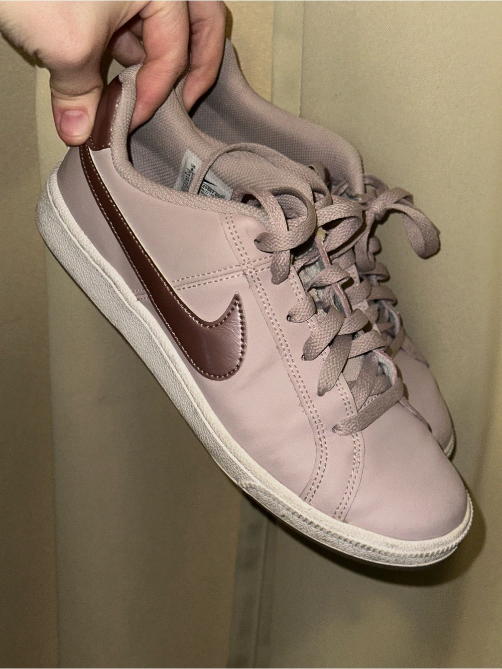 Nike Court Royale Low Women's Sneakers Smokey Mauve  women’s size 8